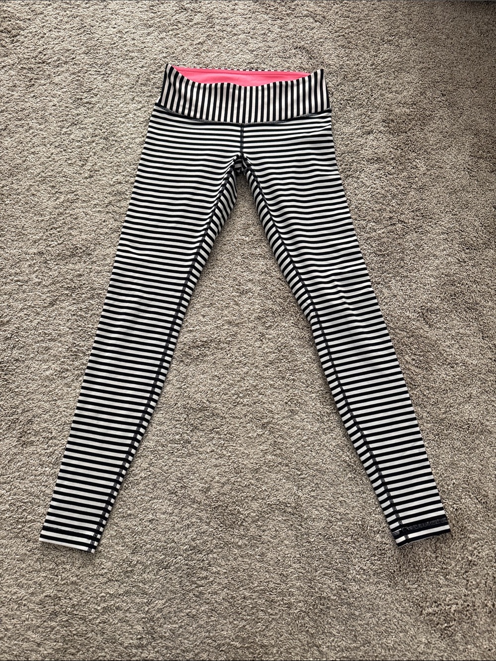 Lululemon Striped Leggings - Size 6 - Halloween leggings